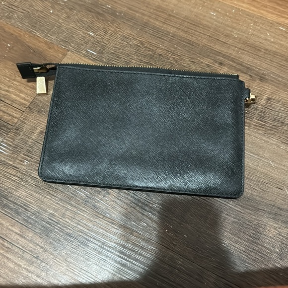 New w/o tags black and gold Michael Kors wristlet wallet - Picture 2 of 4